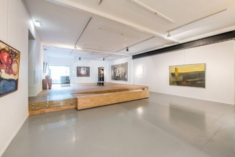 Gallery image