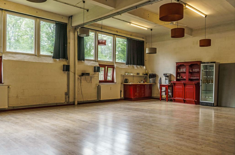 Gallery image